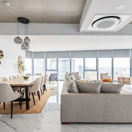 Gorgeous 3bd2bath Bright Airy Penthouse! #355 Holiday home Istanbul