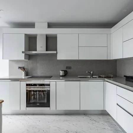 Gorgeous 3bd2bath Bright Airy Penthouse! #355 Istambul