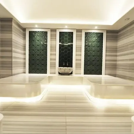 Gorgeous 4bd2bath Bright Airy Penthouse! #355 펜션 *