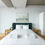 Feriehus Gorgeous 3bd2bath Bright Airy Penthouse! #355 *