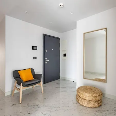 Gorgeous 3bd2bath Bright Airy Penthouse! #355 * 이스탄불