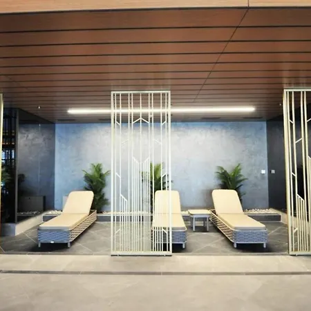 Gorgeous 3bd2bath Bright Airy Penthouse! #355 * 이스탄불