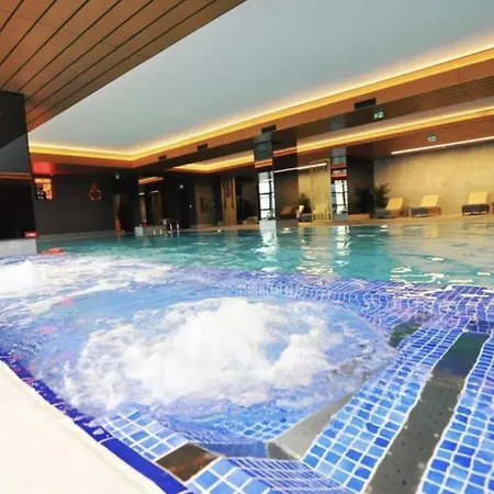 Gorgeous 3bd2bath Bright Airy Penthouse! #355 * 이스탄불