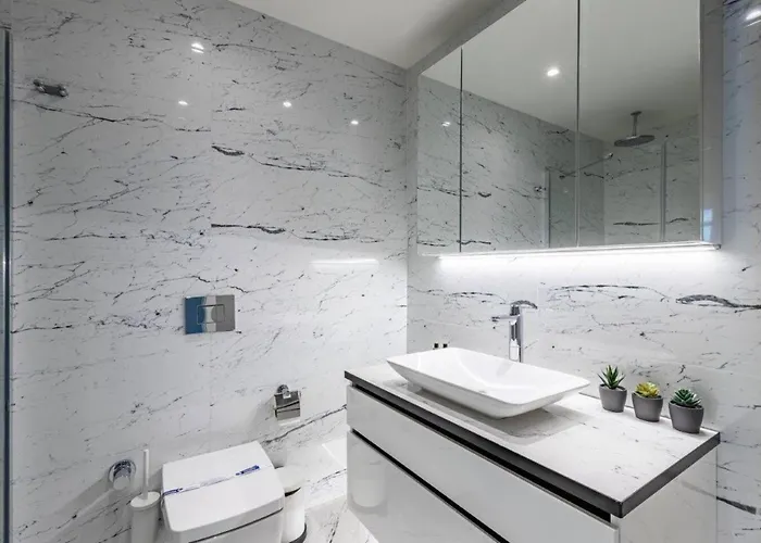 Gorgeous 3bd2bath Bright Airy Penthouse! #355 Estambul