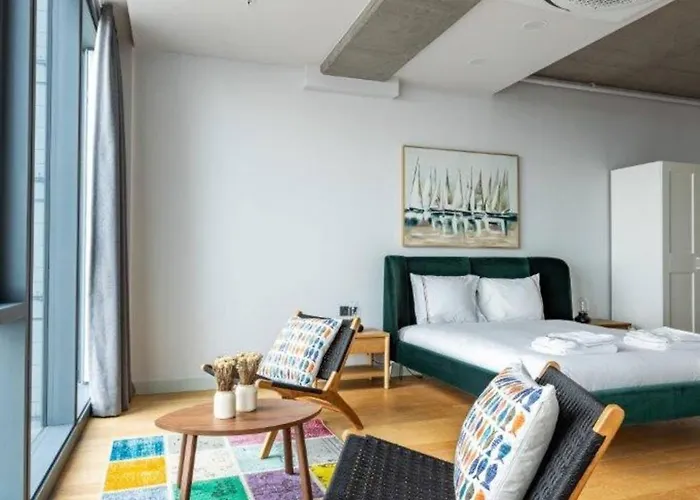 Сasa de vacaciones Gorgeous 3bd2bath Bright Airy Penthouse! #355 *